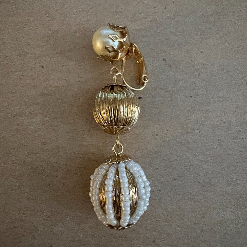 NWT Miriam Haskell Holiday Social triple ball pendant earrings - Picture 2 of 6